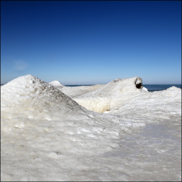 Lake Michigan Ice Mounds.jpg