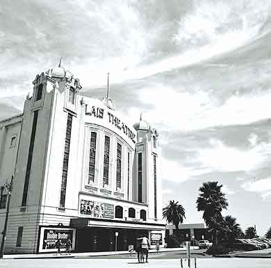 stkilda_palais_sky.jpg