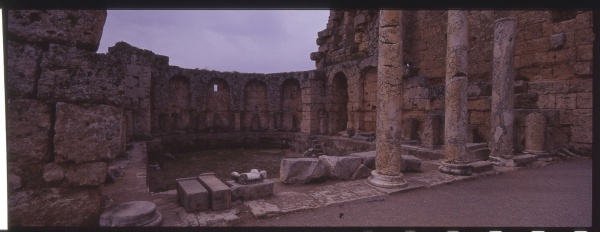 img057.jpg