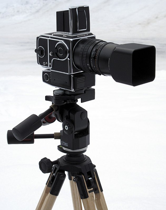 IMG_0149 Hasselblad 553ELX and 180CFi.jpg