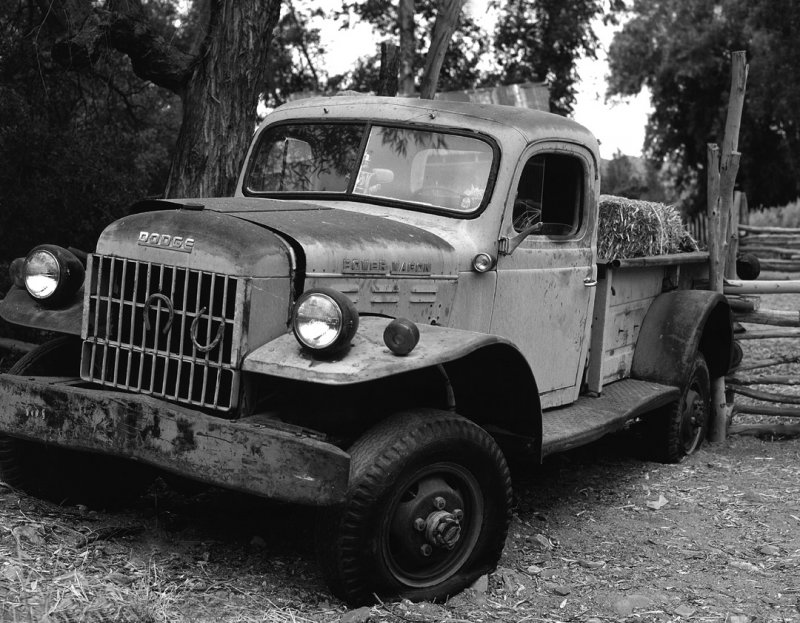 Old Blue Truck AZ-BW-1 Pentax 67.jpg