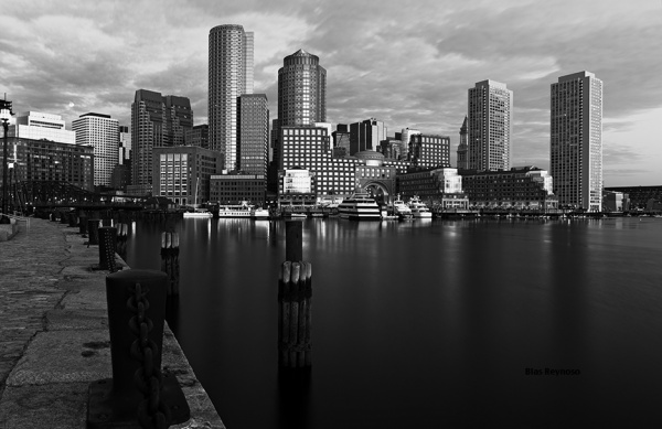 S-Boston,B&W[Group-1]-Sept-5-2009_0039_prv_Sept-5-2009_0040_prv-2-images.jpg